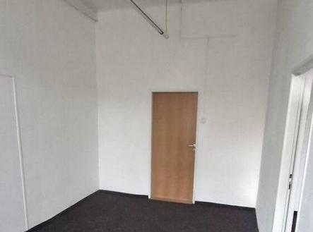 Pronájem - kanceláře, 64 m²