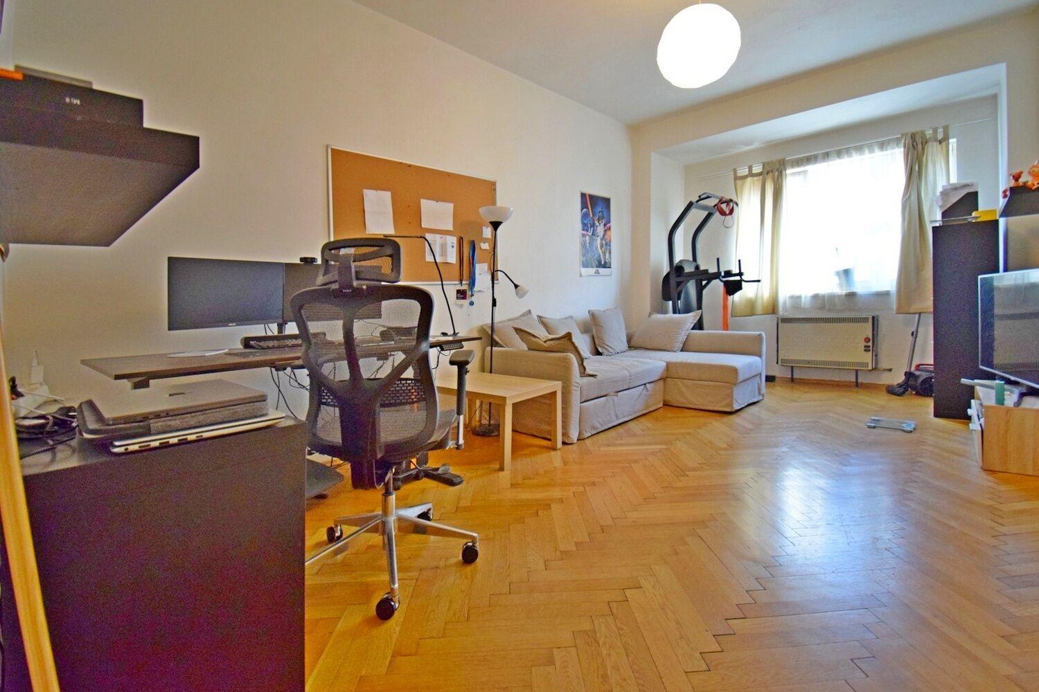 Cihlový 2+kk, 50 m2 u parku Jezerka, Praha 4 – Michle
