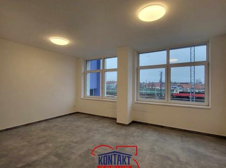462568698_1628115747777030_1718015134852219893_n | Pronájem - kanceláře, 12 m²