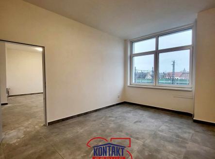 465932480_2936910129804985_5141490898978419988_n | Pronájem - kanceláře, 12 m²