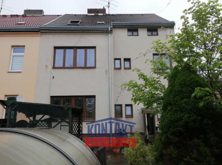 85 | Prodej - dům/vila, 380 m²