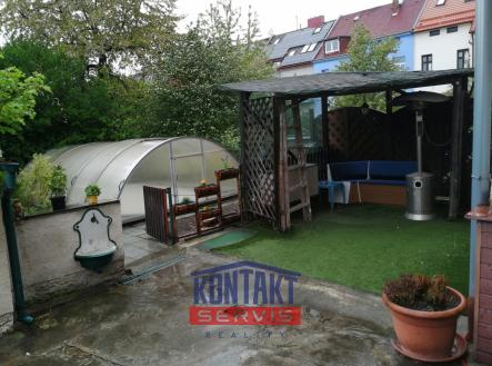 80 | Prodej - dům/vila, 380 m²