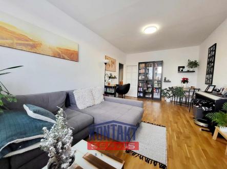 417789870_394791939617428_160419412034083530_n.jpg | Pronájem bytu, 2+1, 66 m²