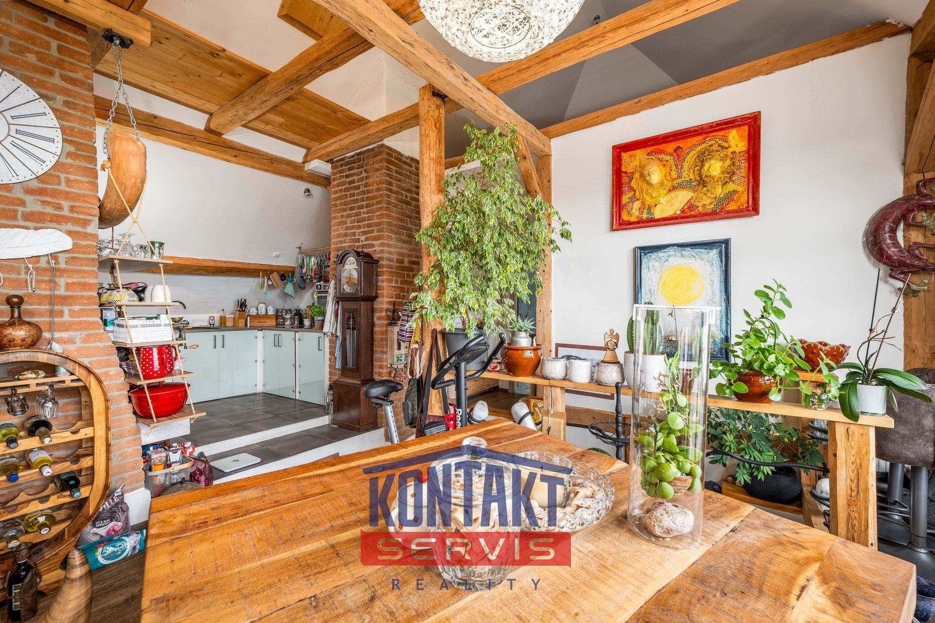 nabizime-k-prodeji-stylove-zarizeny-apartmanovy-dum-v-podhuri-sumavy-oseky-foto-34-ddb840-3