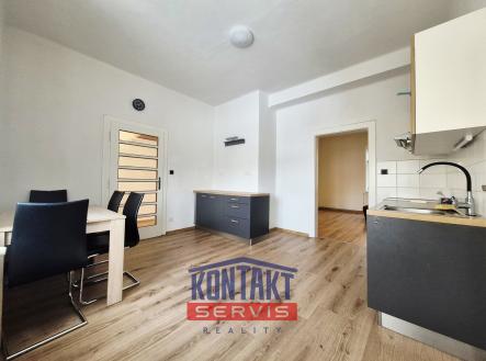 20260113_113725_resized | Pronájem bytu, 2+1, 84 m²