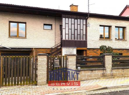 1P | Pronájem - dům/vila, 145 m²