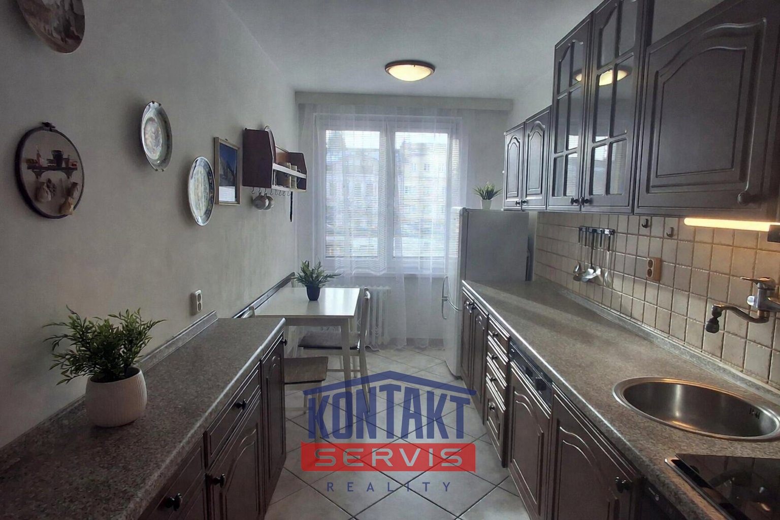 1770300442-1f4fe9cb-6020-4fe9-bf90-3922364cb5fb