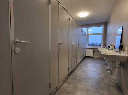 465237135_1992246254575728_8702846140454773170_n | Pronájem - kanceláře, 12 m²