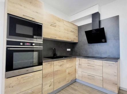 417903064_3726322887691770_3637743849441247330_n.jpg | Pronájem bytu, 2+kk, 55 m²