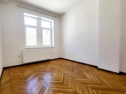 462534320_1403559967716028_5575835812489300228_n | Pronájem bytu, 2+kk, 45 m²