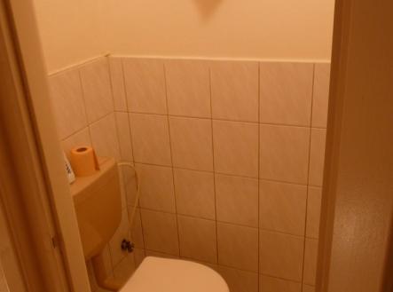 wc.jpg | Pronájem bytu, 2+1, 50 m²