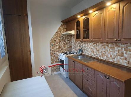 Pronájem bytu, 2+1, 60 m² obrázek