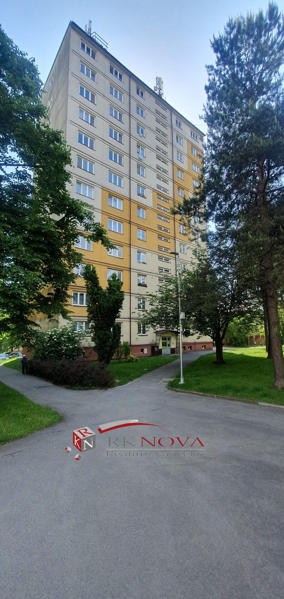 Prodej velkometrážního bytu 1+1 v Českém Těšíně, Hrabinská