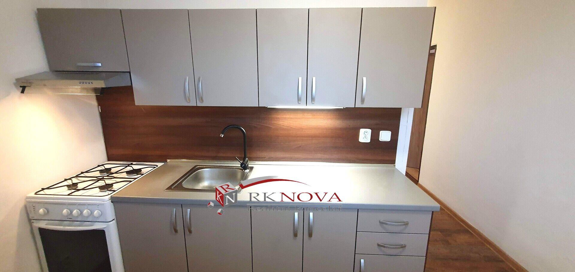 Pronájem bytu 2+1 s lodžií v Karviné-Mizerově