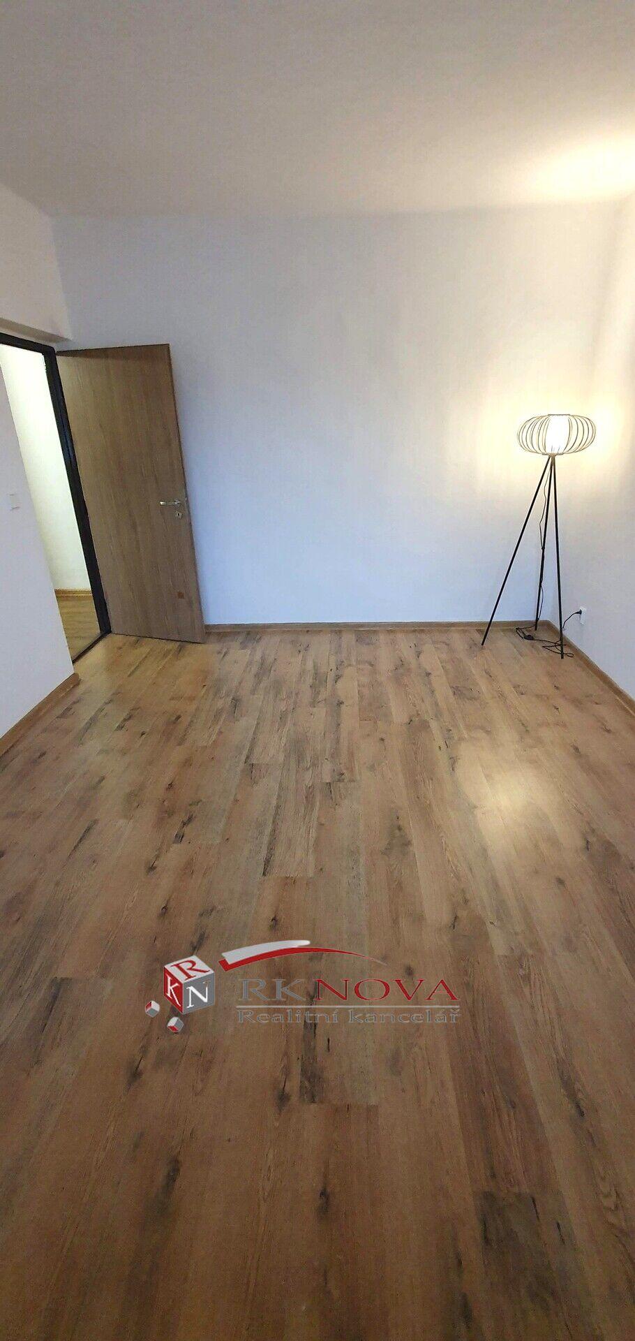 Pronájem bytu 2+1 s lodžií v Karviné-Mizerově