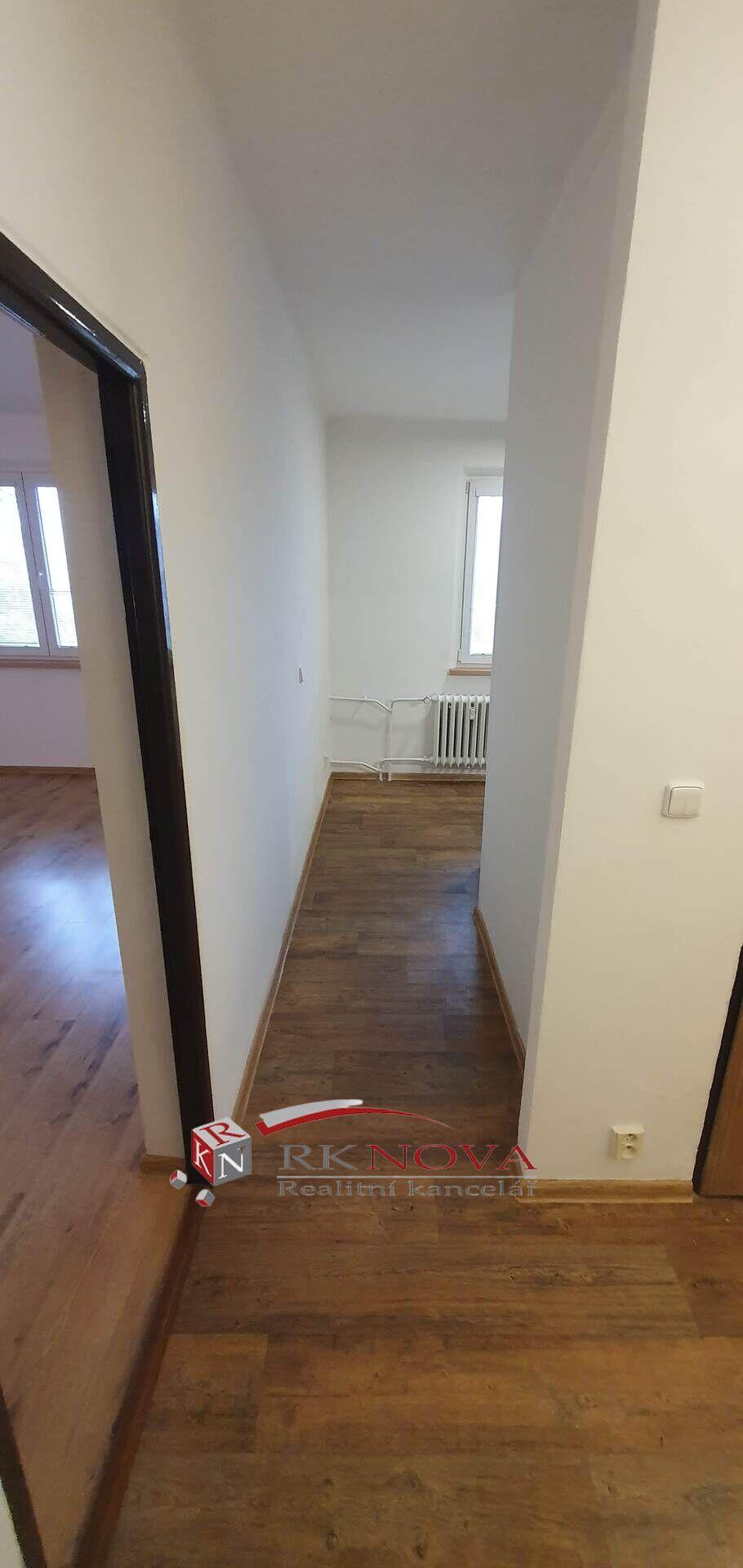 Pronájem bytu 2+1 s lodžií v Karviné-Mizerově