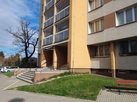 Pronájem bytu, 1+kk, 33 m²