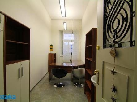 img-6892.jpg | Pronájem - kanceláře, 11 m²