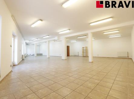 Pronájem - obchodní prostor, 134 m²