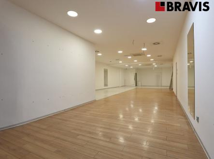 2 | Pronájem - obchodní prostor, 451 m²