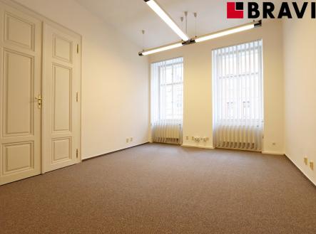 Pronájem - kanceláře, 185 m²