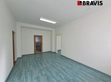 2 | Pronájem - kanceláře, 370 m²