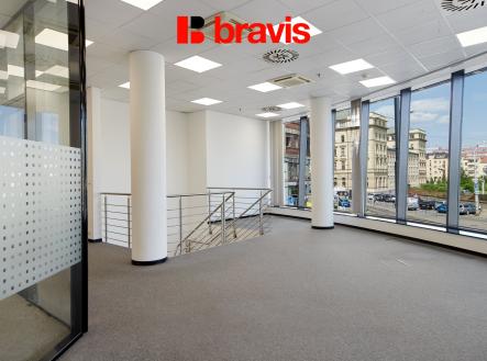 Pronájem - obchodní prostor, 192 m² obrázek