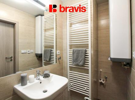 pronajem-bytu-1-kk-35-m2-ulice-francouzska-brno-zabrdovice-vytah-parkovani-po-kompletni-c03c63 | Pronájem bytu, 1+kk, 35 m²