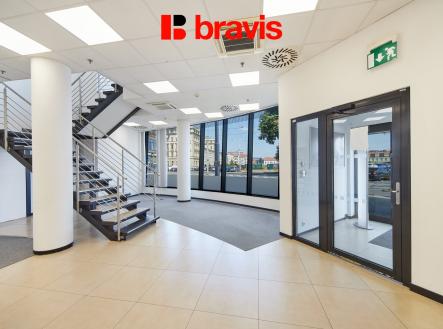 Pronájem - obchodní prostor, 92 m² obrázek