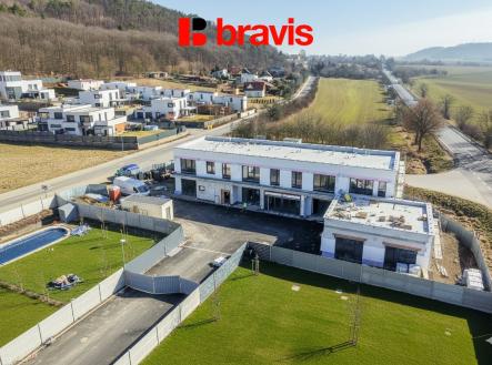 Gemini_Generated_Image_m5iy7tm5iy7tm5iy | Prodej - obchodní prostor, 617 m²