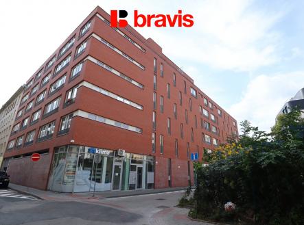 pronajem-bytu-3-kk-ulice-spalena-brno-trnita-zarizeny-vytah-moznost-garazoveho-stani-v-4c8852 | Pronájem - malý objekt/garáž