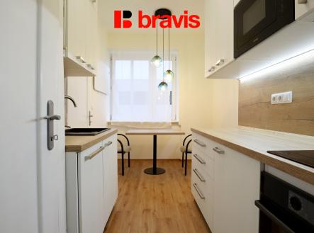 4 | Pronájem bytu, 1+1, 43 m²