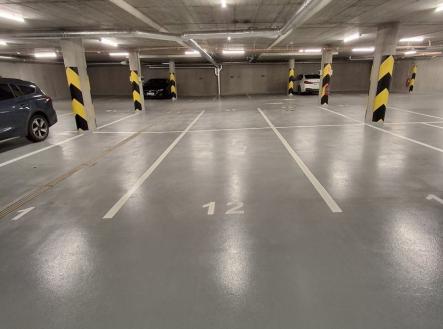 12 | Pronájem - malý objekt/garáž