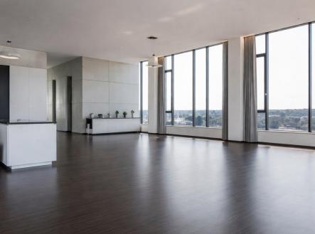 velká místnost | Pronájem - kanceláře, 280 m²