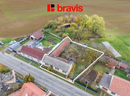 17_DJI_20251103144205_0166_D_ozn_FoceniBytu.cz | Prodej - dům/vila, 100 m²
