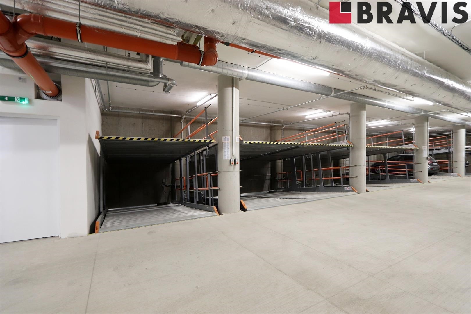 Pronájem dvou garážových stání, ul. Křenová, Brno - Trnitá