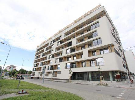 IMG_9403.jpeg | Pronájem bytu, 2+kk, 57 m²