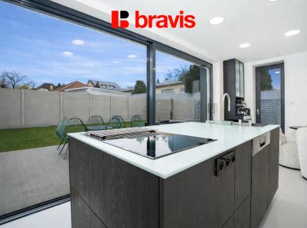 ChatGPT Image 2. 4. 2026 23_10_33 | Prodej bytu, 3+1, 295 m²