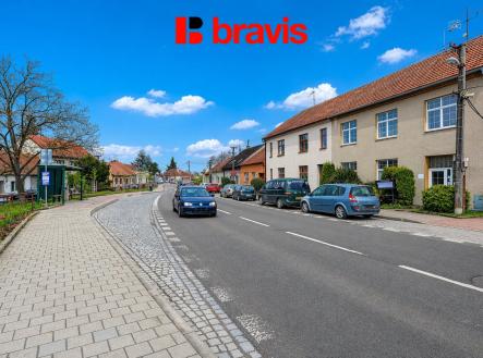 e1bc8bca-03f6-4530-b0ae-a777606748d4 | Pronájem - obchodní prostor, 106 m²
