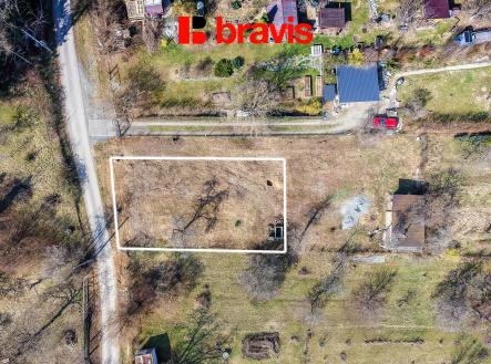 11_DJI_20260320110502_0395_D_ozn_pozemek1_FoceniBytu.cz | Prodej - pozemek pro bydlení, 590 m²