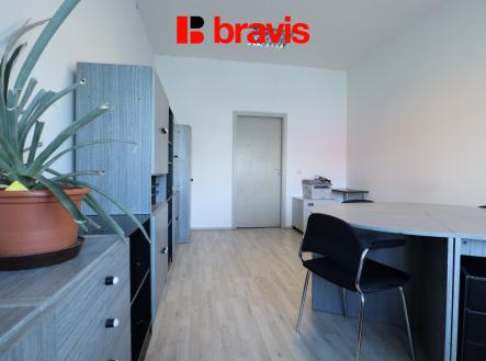 9 | Pronájem - kanceláře, 72 m²