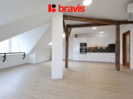 10 | Pronájem bytu, 1+kk, 58 m²