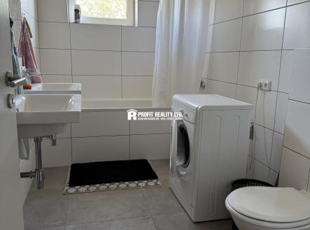 novo nova koupelna | Pronájem bytu, 1+kk, 14 m²
