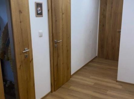 3. chodba v 1. NP | Prodej - dům/vila, 230 m²