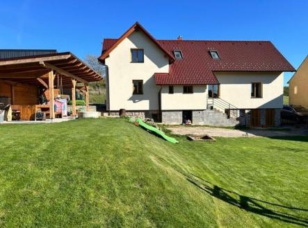 2. | Prodej - dům/vila, 230 m²