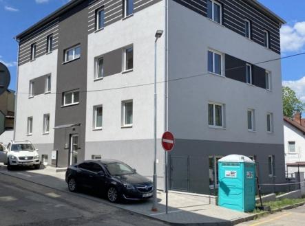 14 pohled na dům | Pronájem bytu, 2+kk, 44 m²