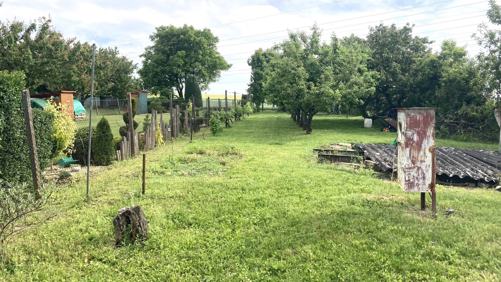 Pozemek s možností výstavby domu s půdorysem 40 m², pozemek 789 m², Znojmo