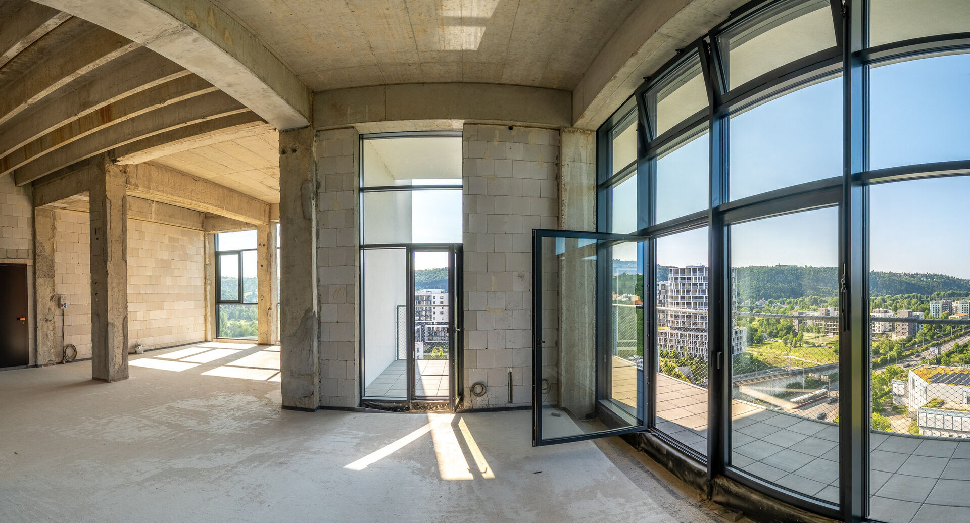 Loft Vanguard, 9. podlaží, až 170,4 m2 včetně terasy, Praha 4, Modřany