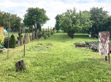 Prodej - pozemek, zahrada, 789 m²