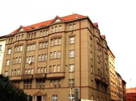 Pohled na dům | Prodej bytu, 3+1, 108 m²